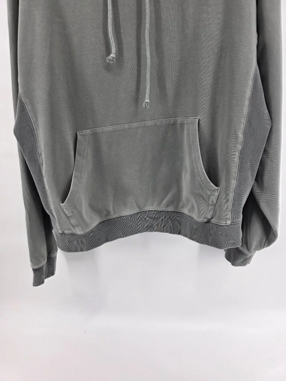 KITH Green Pullover Hoodie – Men’s Size M – Streetwear‎ Essential